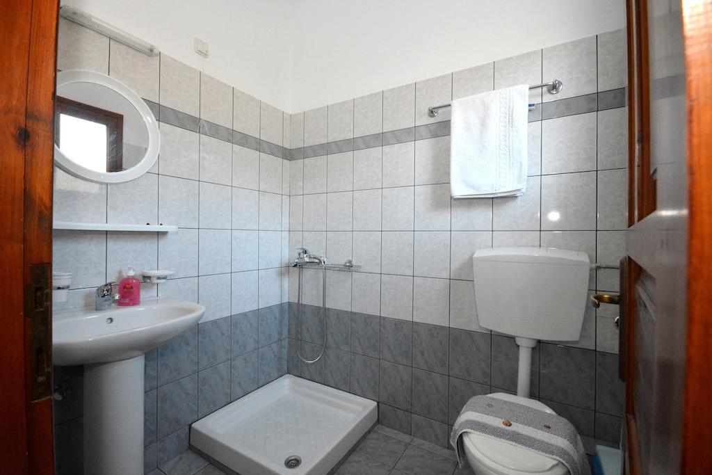 Charoula Apartment Platanias  Ruang foto