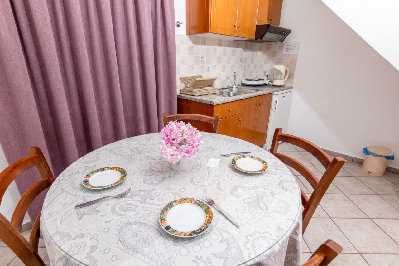 Charoula Apartment Platanias  Bagian luar foto